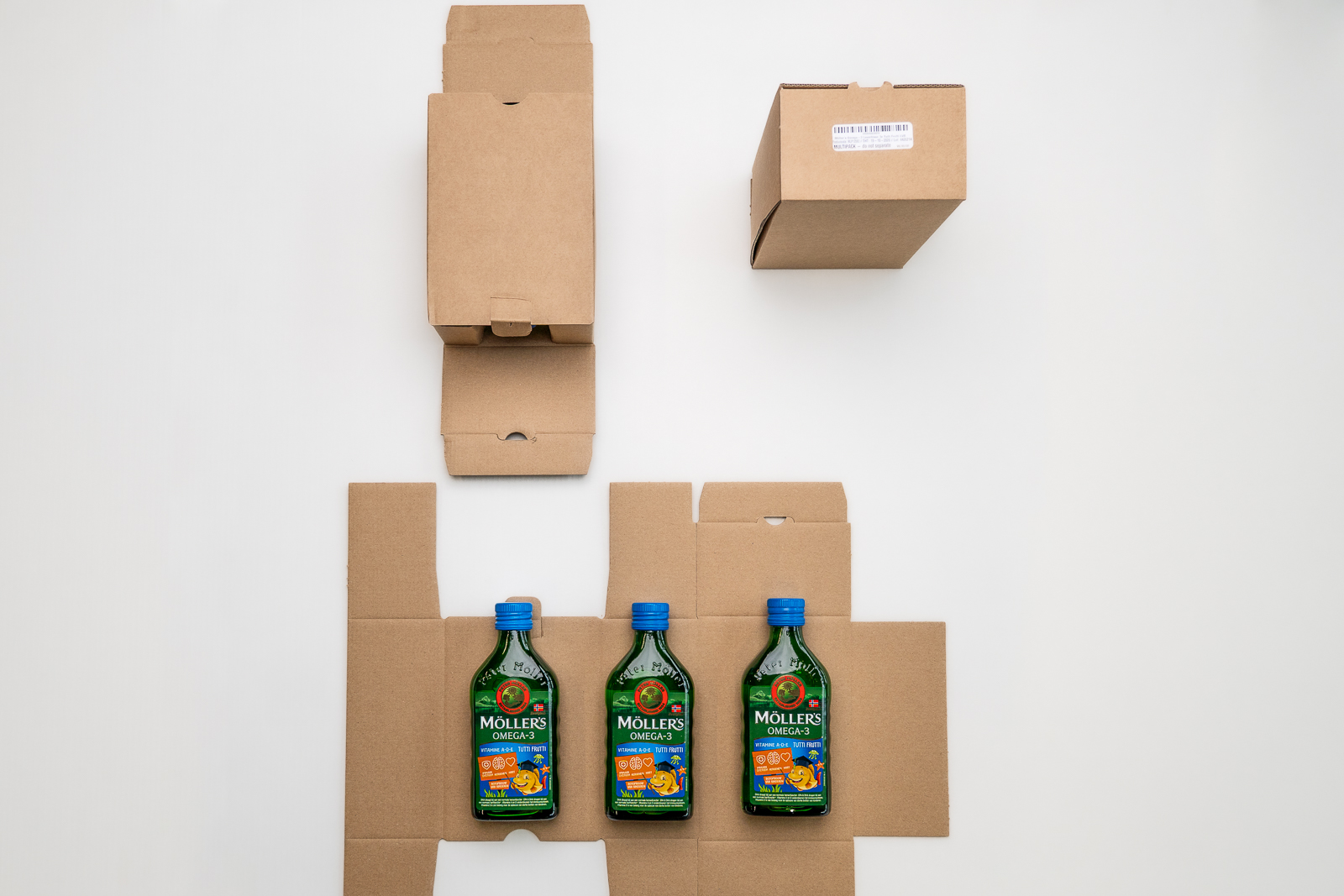 Product verpakking - flessen - moller's omega-3